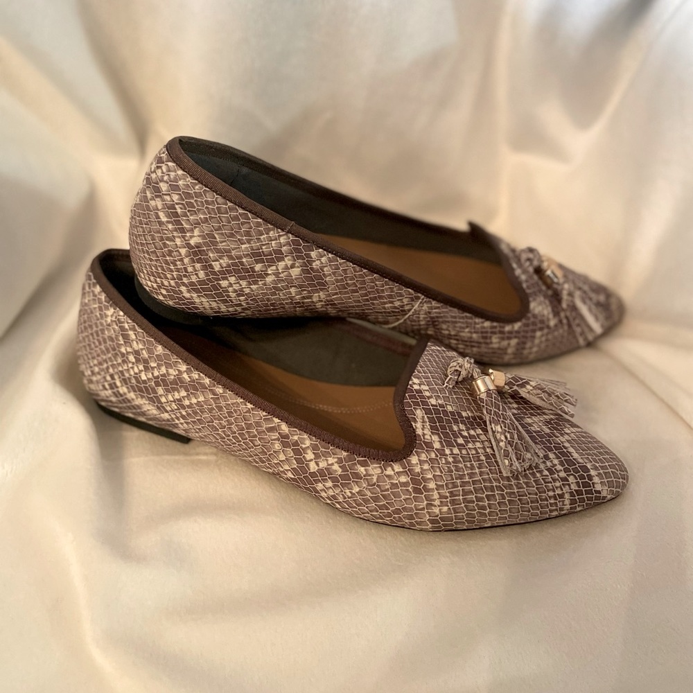 Hush Puppies Womens Sadie Tassel Slip-on Loafer, Snake Leather, size 7.5